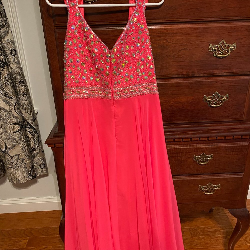 Elegant Prom Dress - Picture 3 of 7